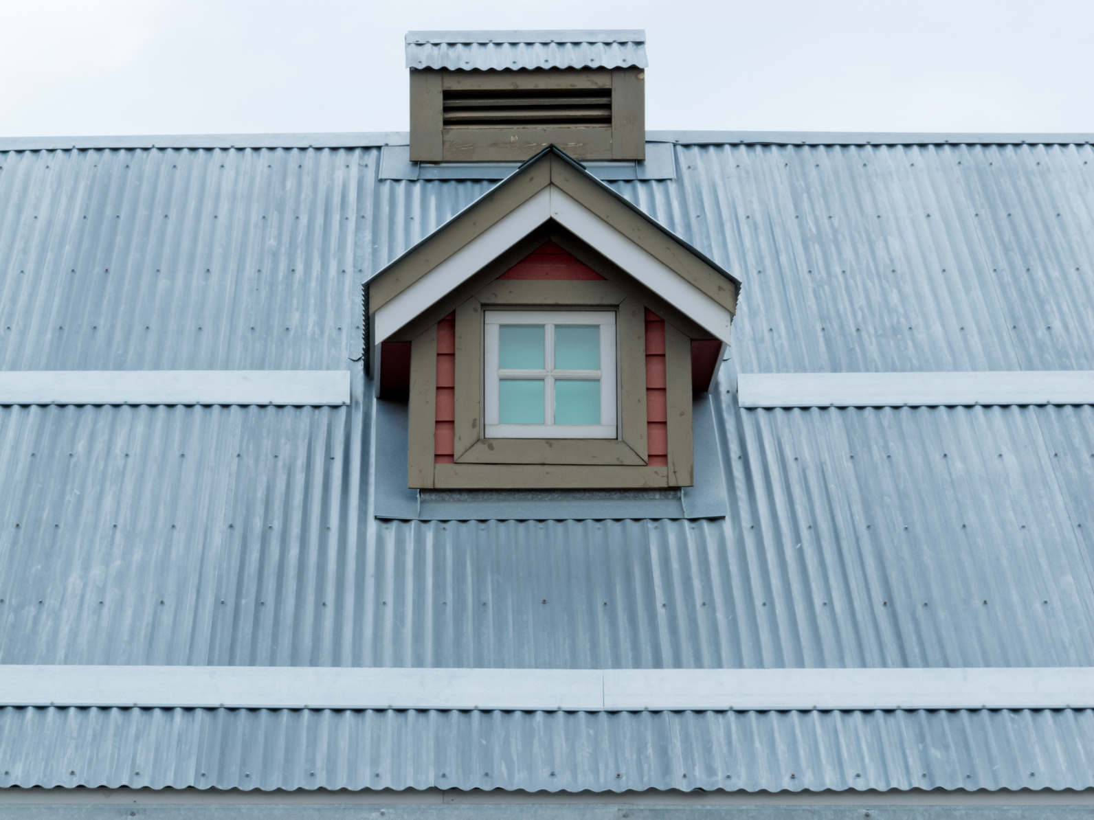 Why Kozy Kollar is Your Best Option for Metal Roof Flashing